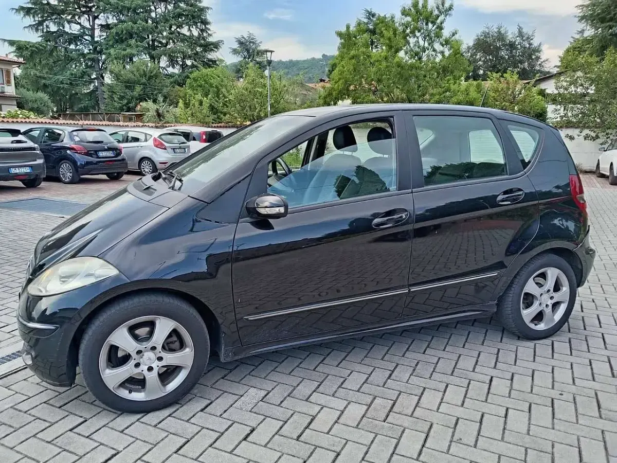 Usata Mercedes A180 Avantgarde 109 CV (80 kW) 2008 Nero Monovolume