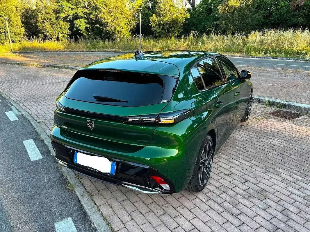 Usata Peugeot 308 Allure 136 CV (100 kW) 2025 Verde Berlina