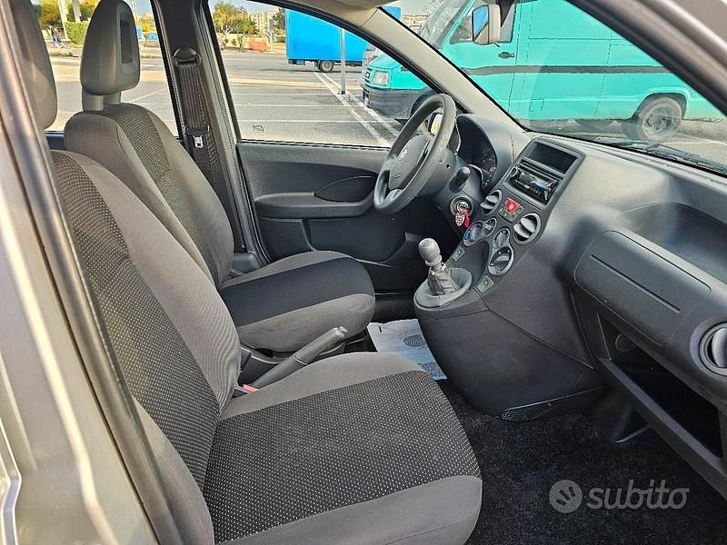 Usata Fiat Panda Active 54 CV (39 kW) 2009 Grigio Utilitaria