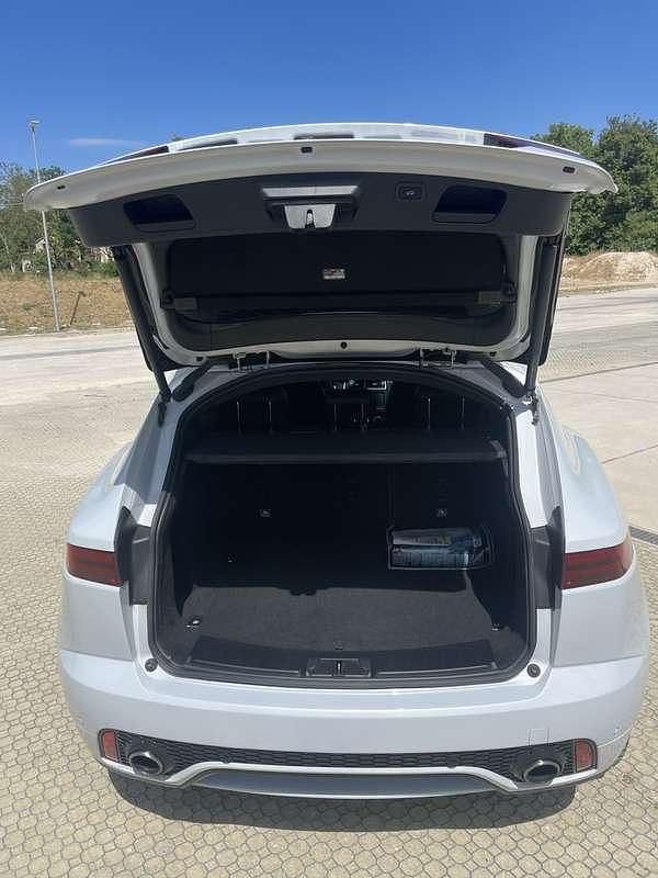 Usata Jaguar E-Pace R-Dynamic 179 CV (131 kW) 2019 Bianco SUV