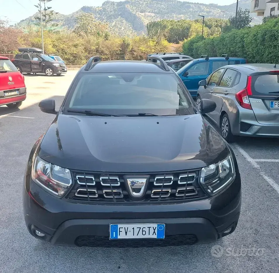 Usado Dacia Duster Comfort 109 CV (80 kW) 2019 Negro SUV
