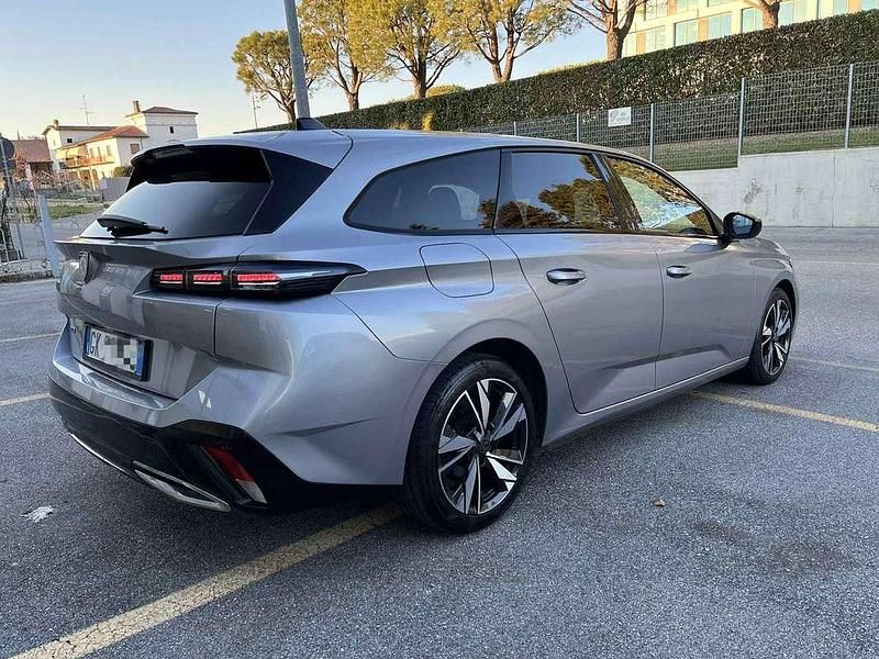 Usata 2022 Peugeot 308 SW Allure Station wagon | 15.900 € (Buon prezzo) - Immagine 1/4