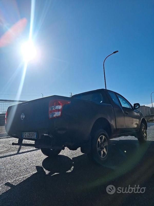 Usado Fiat Fullback 154 HP (113 kW) 2017 Verde Pickup