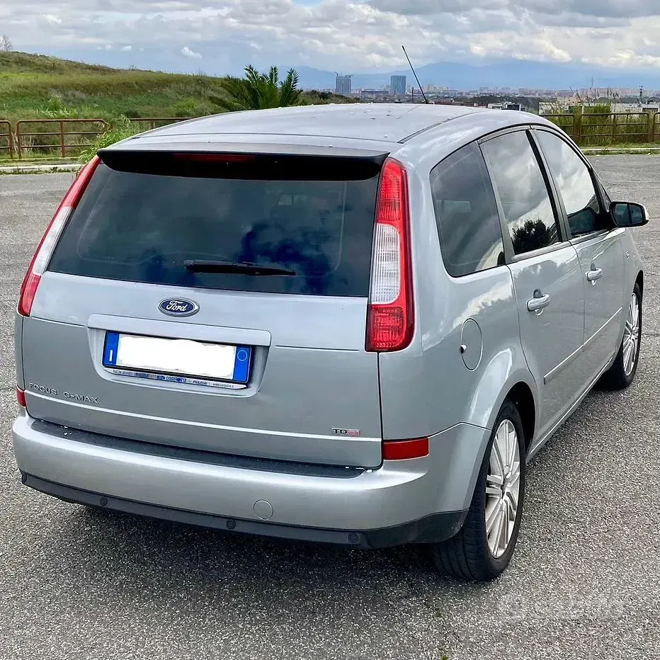Usata Ford C-MAX Ghia 136 CV (100 kW) 2004 Grigio Monovolume