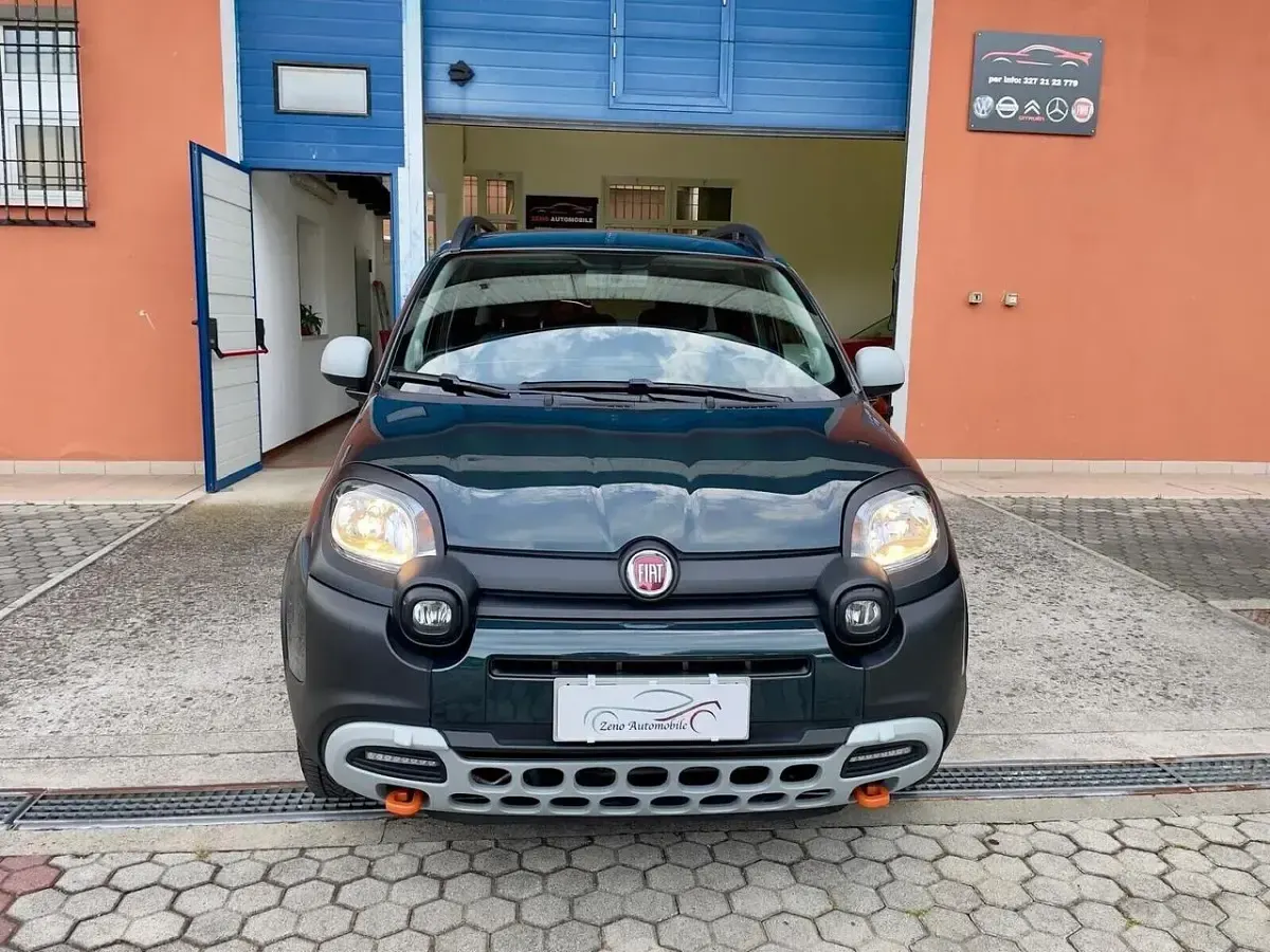 Usata Fiat Panda Garmin 69 CV (50 kW) 2022 Verde Utilitaria