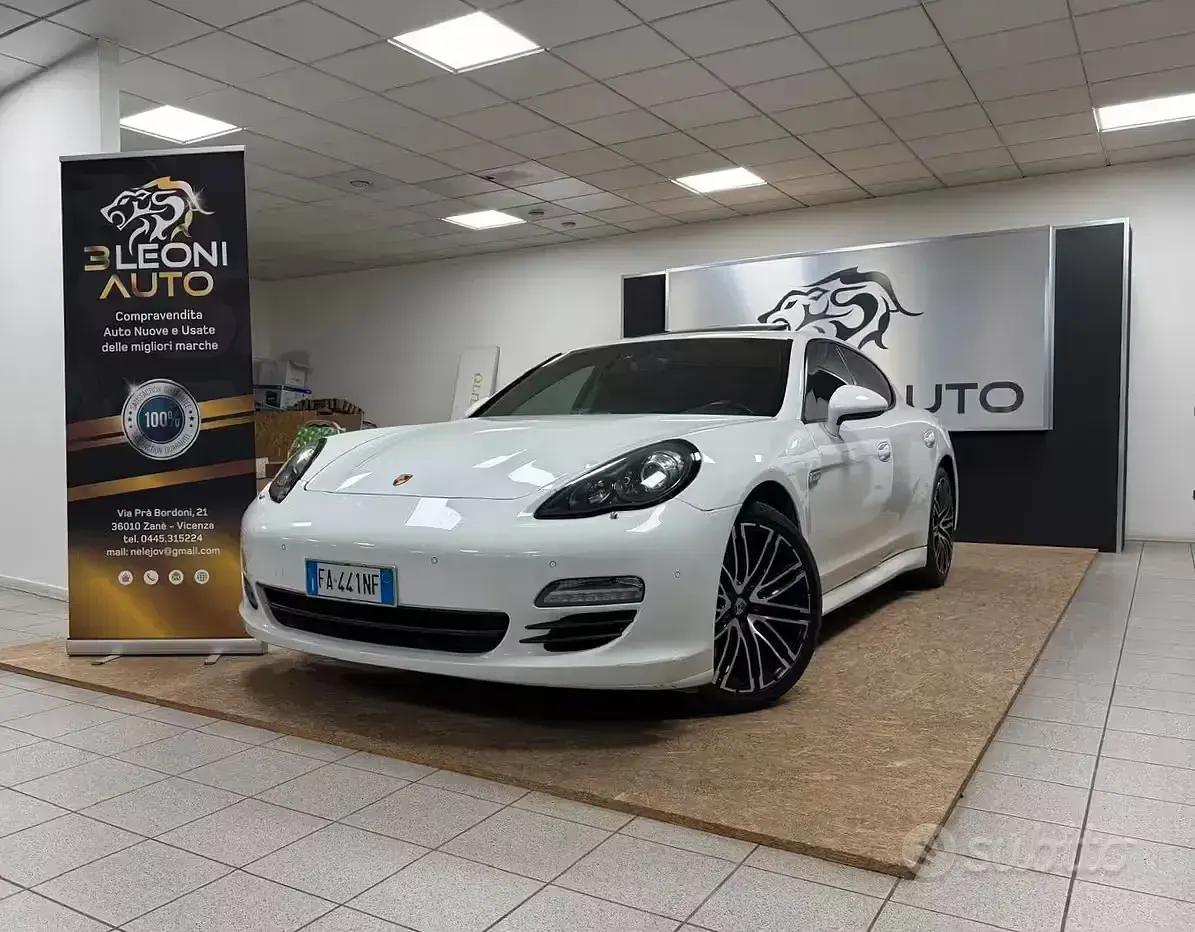 Usata Porsche Panamera Platinum Edition 250 CV (183 kW) 2012 Utilitaria