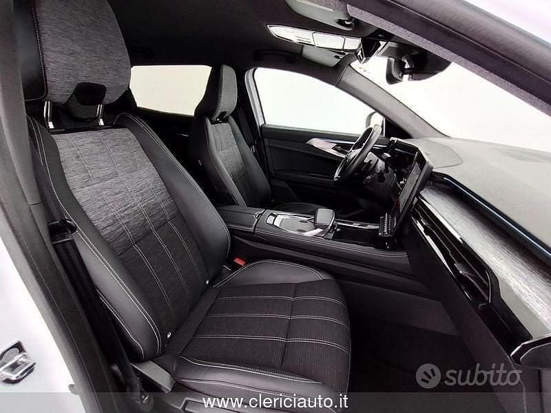 Usata Renault Austral Techno 200 CV (147 kW) 2023 Bianco SUV