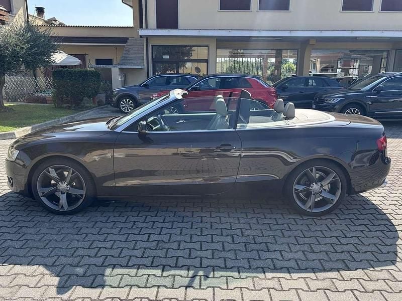 Usata Audi A5 Cabriolet 211 CV (155 kW) 2009 Marrone metallizzato Cabrio