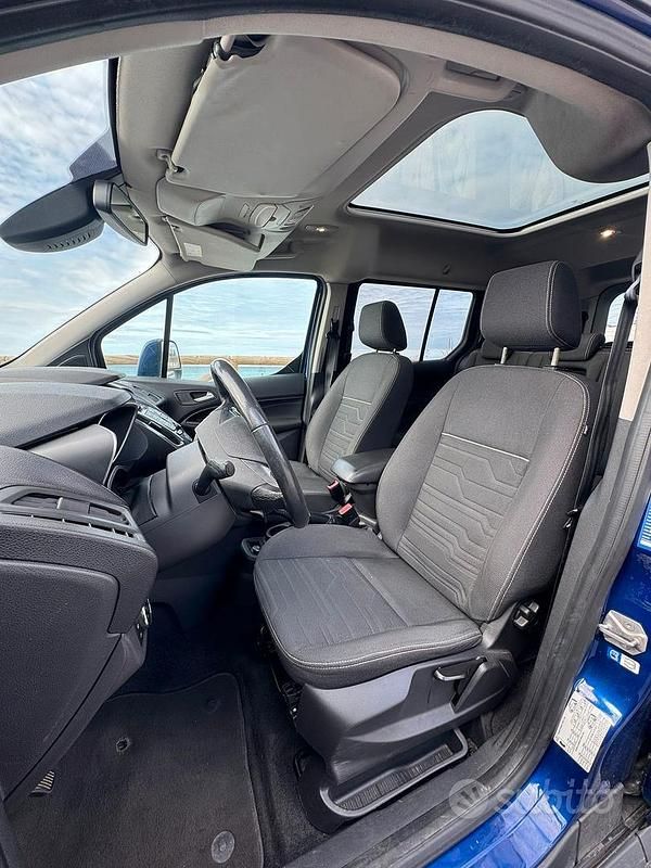 Usata Ford Tourneo 115 CV (84 kW) 2013 Blu SUV