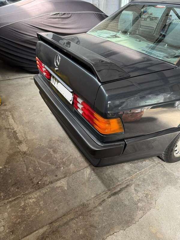 Usata Mercedes 190 185 CV (136 kW) 1986 Nero Berlina