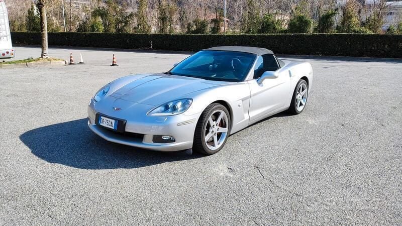 Usata Corvette C6 404 CV (297 kW) 2005 Argento Cabrio
