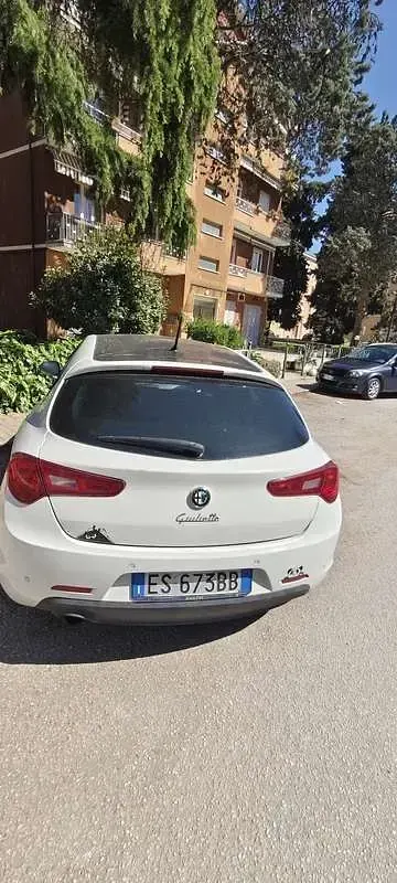 Usata Alfa Romeo Giulietta Veloce 105 CV (77 kW) 2013 Utilitaria