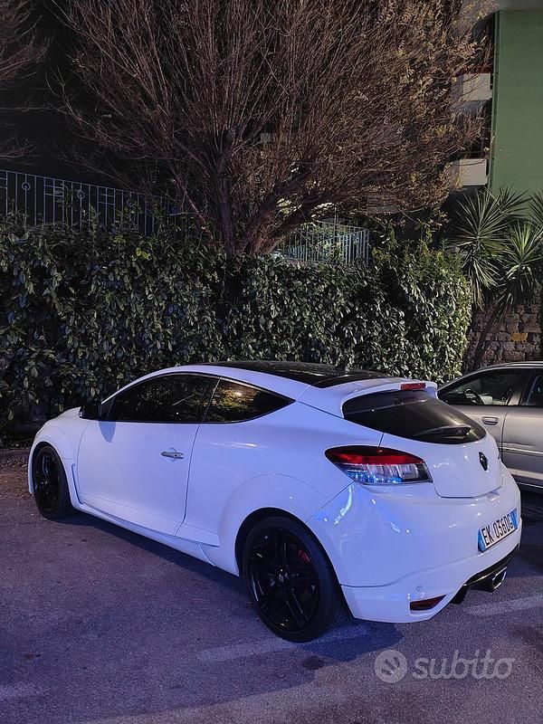 Usata Renault Mégane Coupé R.S. 250 CV (183 kW) 2011 Bianco Coupé