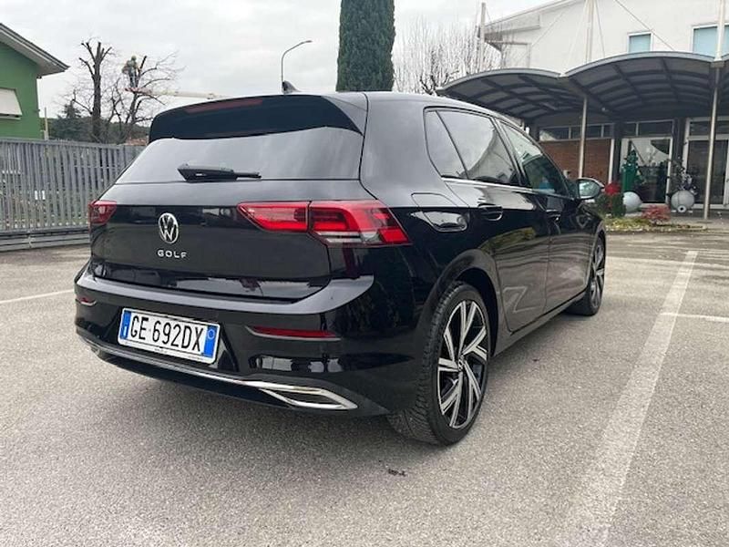 Usata VW Golf VIII 116 CV (85 kW) 2021 Nero Berlina