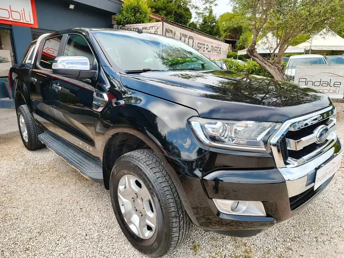 Begagnad Ford Ranger 160 HK (117 kW) 2019 Svart Pickup