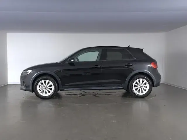 Usata Audi A1 Design 116 CV (85 kW) 2025 Nero mito metallizzato SUV