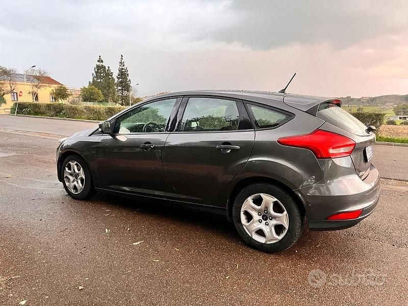 Usata Ford Focus Business Edition 95 CV (69 kW) 2018 Grigio Berlina