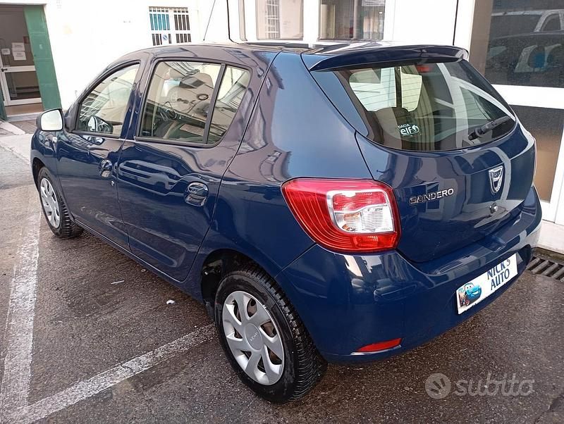 Usata Dacia Sandero 90 CV (66 kW) 2016 Blu Berlina