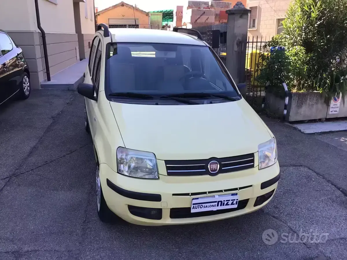 Usata Fiat Panda Dynamic 60 CV (44 kW) 2009 Giallo Utilitaria