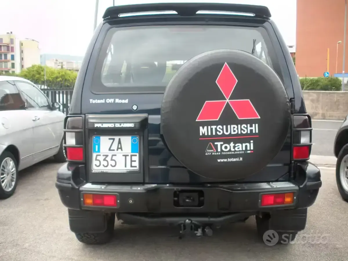 Usata Mitsubishi Pajero 116 CV (85 kW) 2004 Blu SUV
