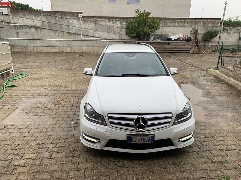 Usata Mercedes C220 Avantgarde 170 CV (125 kW) 2013 Bianco Station wagon