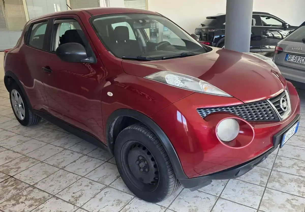 Usata Nissan Juke Acenta 110 CV (80 kW) 2012 Rosso SUV