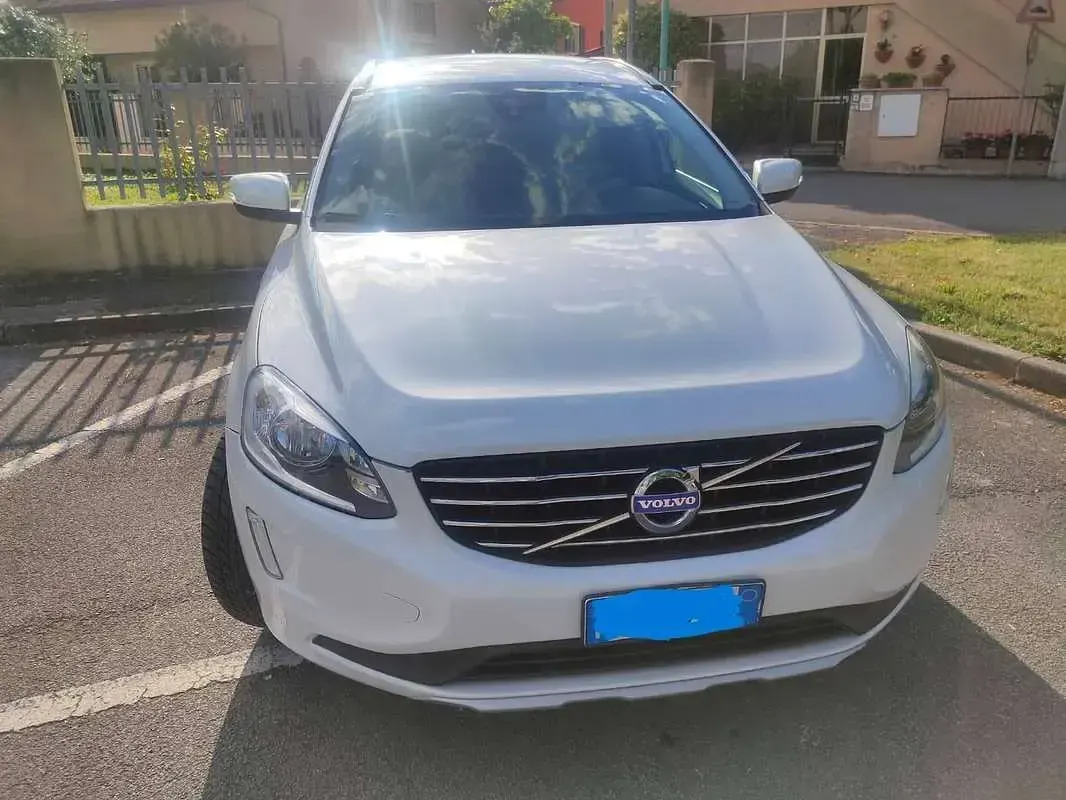 Usata Volvo XC60 Ocean Race 181 CV (133 kW) 2014 Bianco SUV