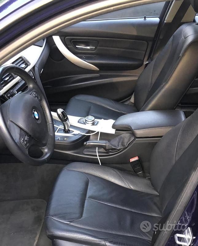 Usata BMW 320 163 CV (119 kW) 2018 Blu Berlina