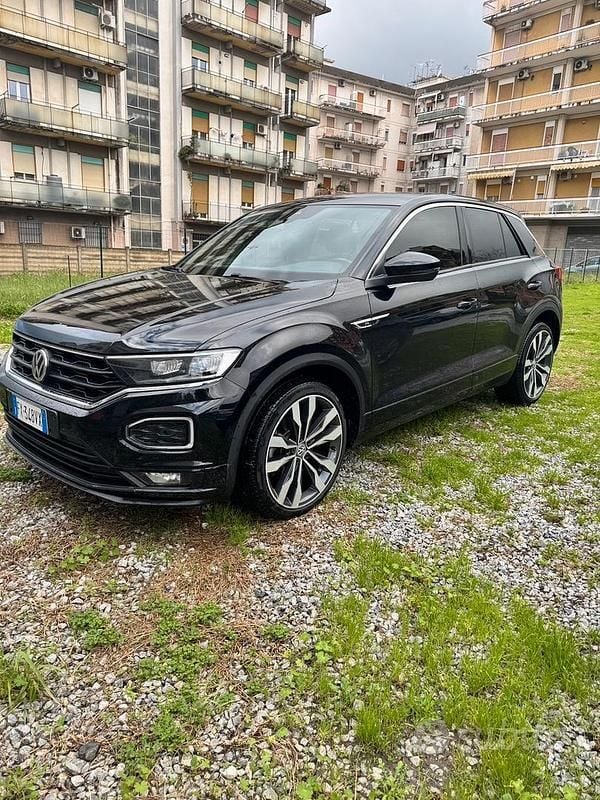 Usata VW T-Roc R-line 116 CV (85 kW) 2019 SUV