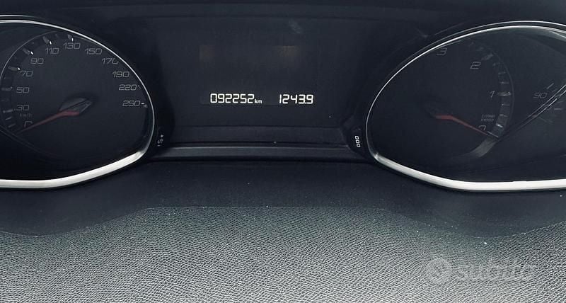 Usata Peugeot 308 Business-Line 92 CV (67 kW) 2014 Bianco Berlina