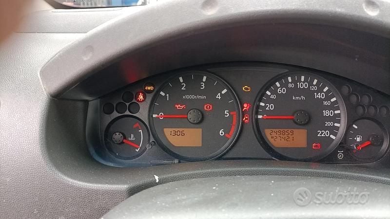 Usata Nissan Navara 2008 Nero Pick-up