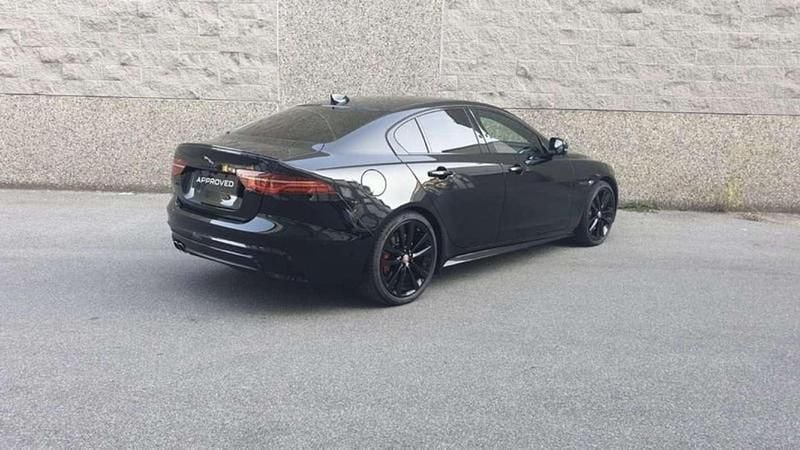 Usata Jaguar XE R-Dynamic 204 CV (150 kW) 2021 Nero Berlina