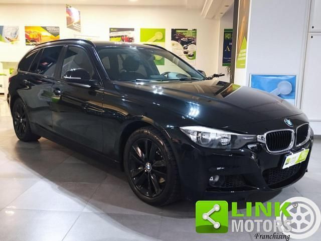 Usata BMW 318 Sport Line 143 CV (105 kW) 2014 Nero Station wagon