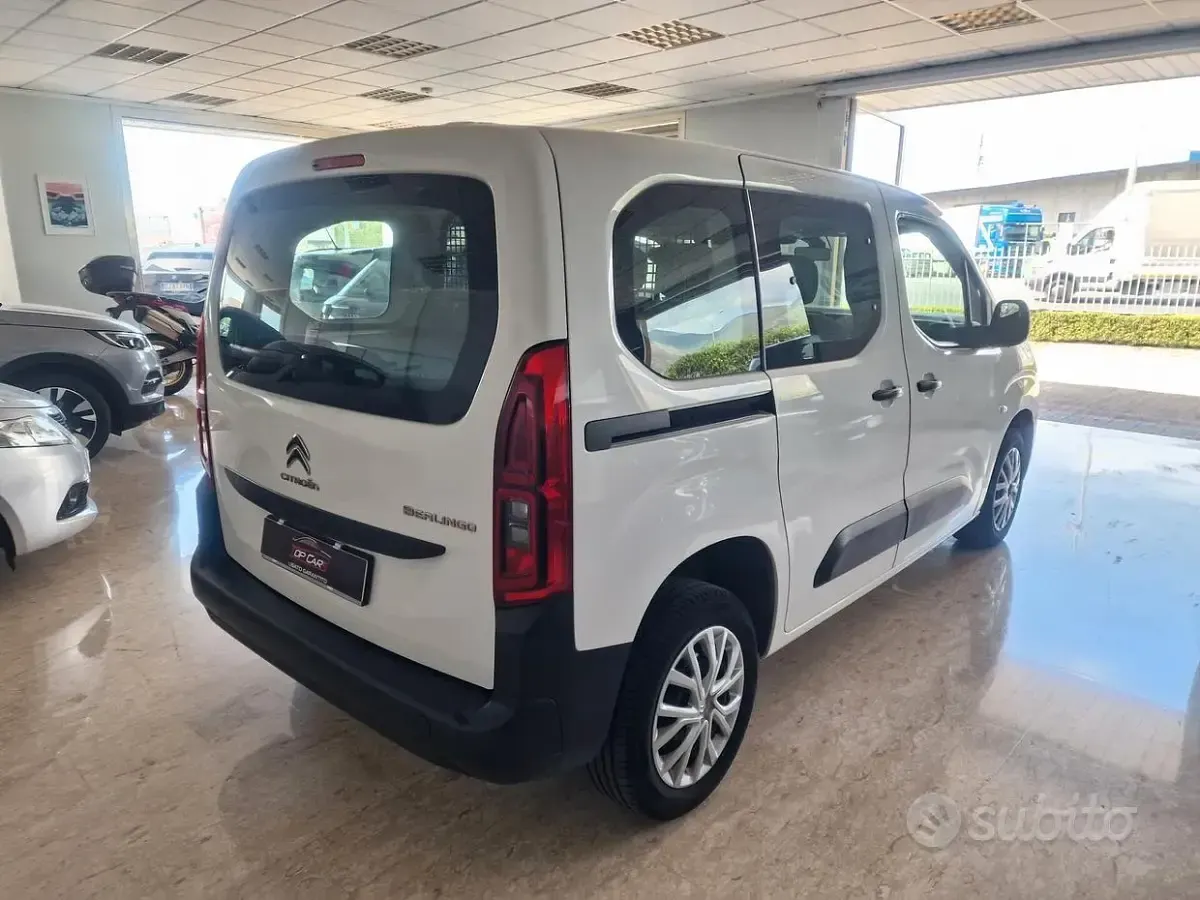 Usata Citroën Berlingo Live 102 CV (75 kW) 2021 Bianco Monovolume
