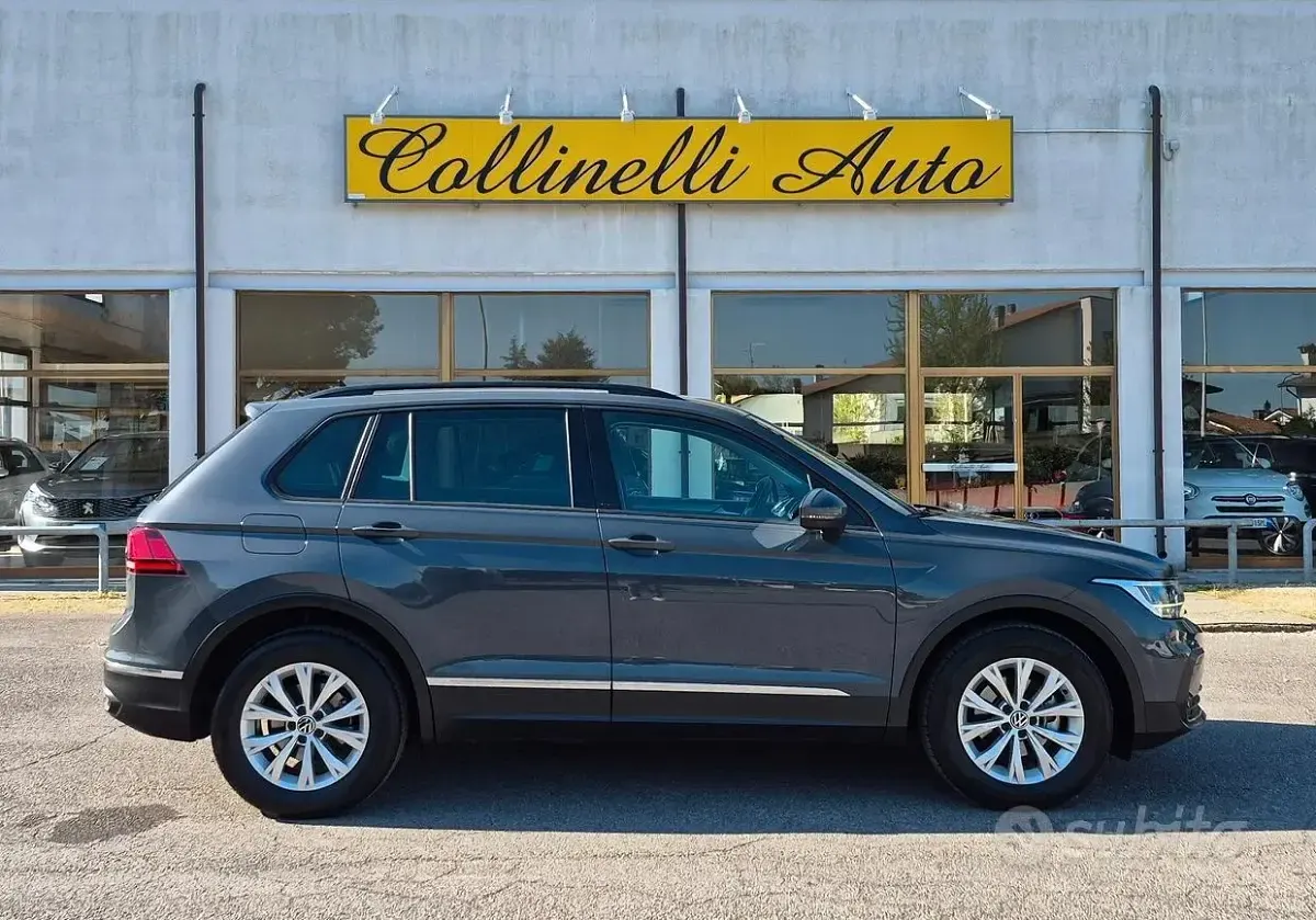 Usata VW Tiguan Life 150 CV (110 kW) 2022 Grigio SUV