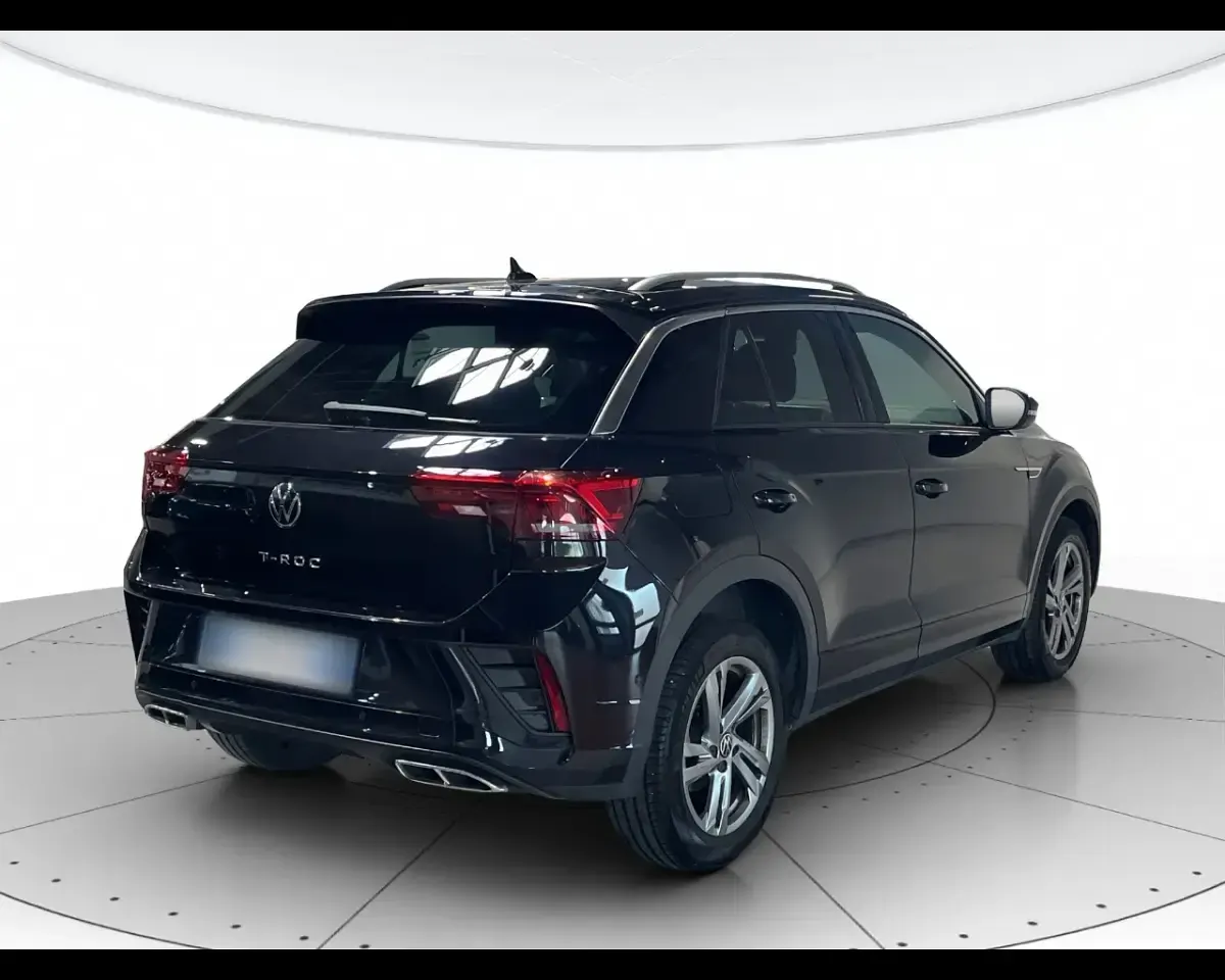 Usata VW T-Roc R-line 110 CV (80 kW) 2023 Nero SUV