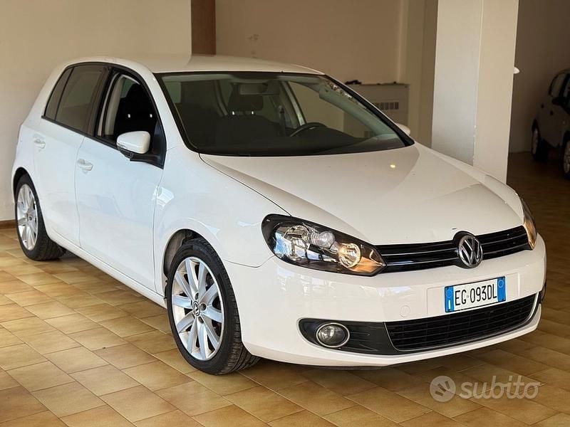 Usata VW Golf VI Highline 102 CV (75 kW) 2010 Bianco Utilitaria
