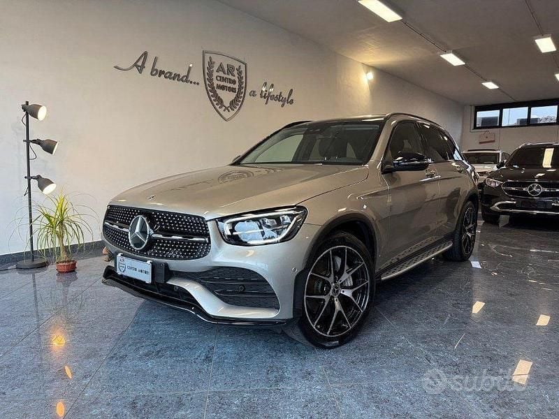Usata Mercedes GLC220 AMG Line Premium Plus 194 CV (142 kW) 2022 Grigio mohave SUV