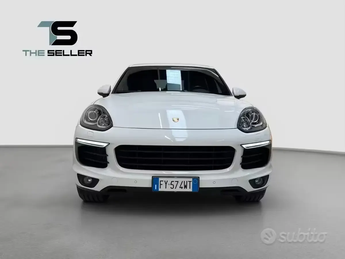 Usata Porsche Cayenne 250 CV (183 kW) 2015 Bianco SUV