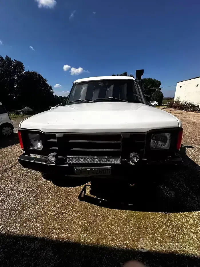 Usata Land Rover Discovery 113 CV (83 kW) 1993 Bianco SUV