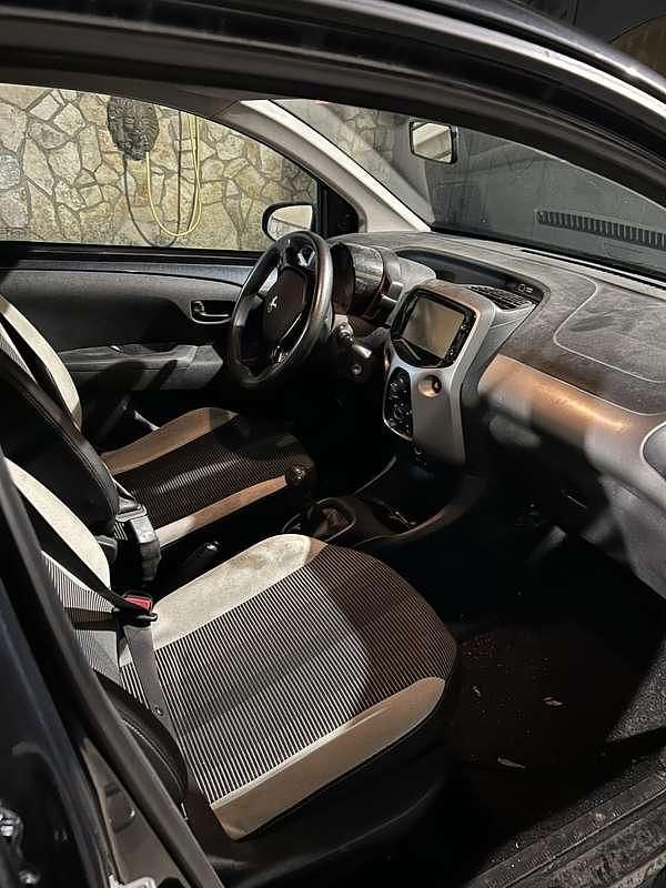 Usata Peugeot 108 Allure 69 CV (50 kW) 2015 Utilitaria