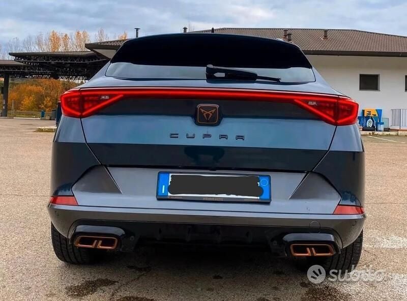 Usata Cupra Formentor 204 CV (150 kW) 2024 Grigio SUV