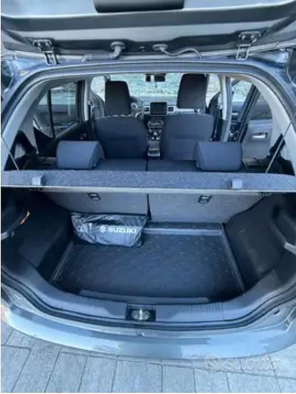 Usata Suzuki Ignis 83 CV (61 kW) 2024 Grigio SUV