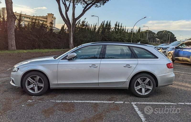 Usata Audi A4 190 CV (139 kW) 2011 Grigio Station wagon