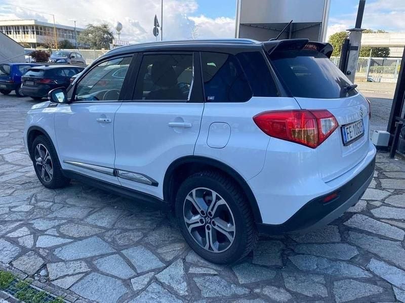Usata Suzuki Vitara 120 CV (88 kW) 2016 Bianco SUV