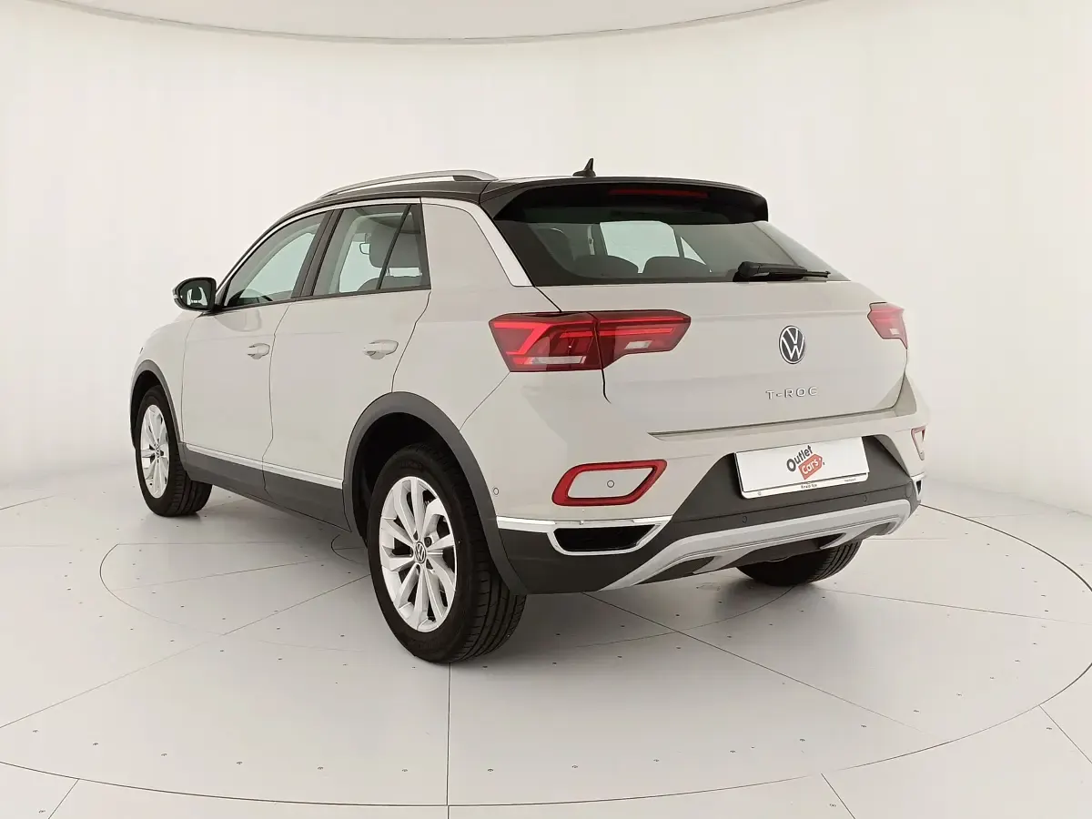 Usata VW T-Roc Style 110 CV (80 kW) 2023 Ascot grey nero SUV