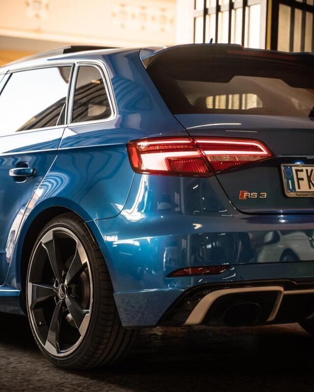 Usata Audi RS3 400 CV (294 kW) 2018 Blu Berlina