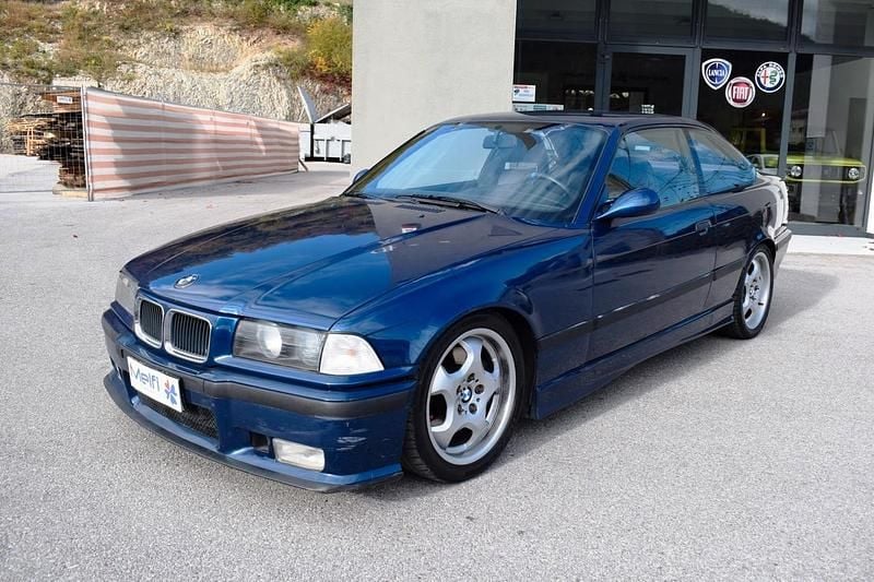 Usata BMW M3 286 CV (210 kW) 1993 Blu/azzurro Coupé