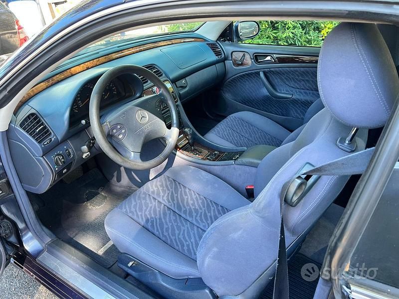 Usata Mercedes CLK200 136 CV (100 kW) 2000 Blu Coupé