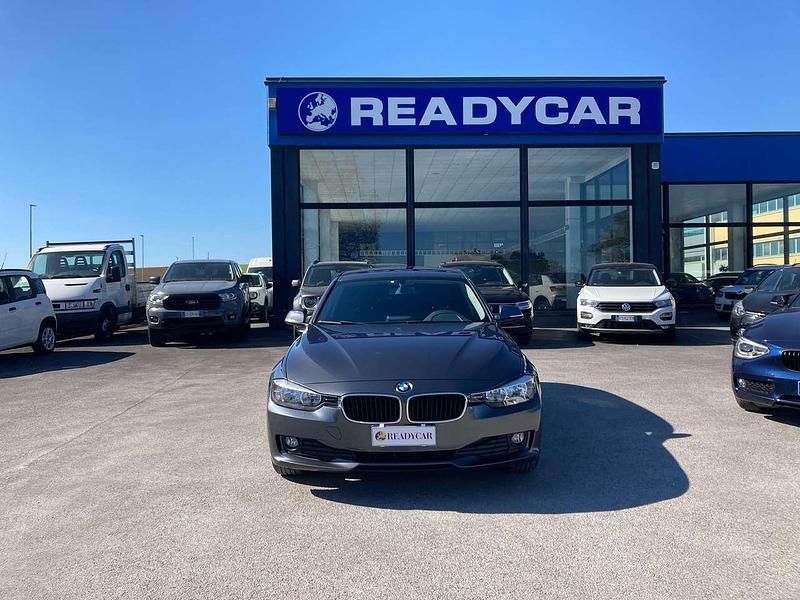 Usata BMW 318 143 CV (105 kW) 2014 Grigio Station wagon